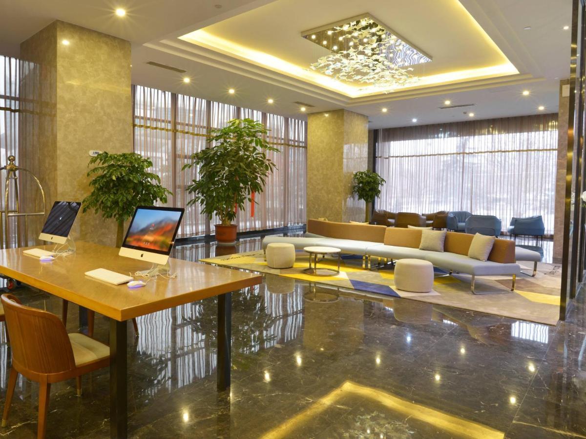 Holiday Inn Express - Jinan Exhibition Center, An Ihg Hotel Buitenkant foto